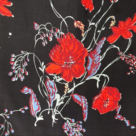 Madewell Black Red Silk Floral V-Neck Dress, EUC, 4 - Picture 7 of 16